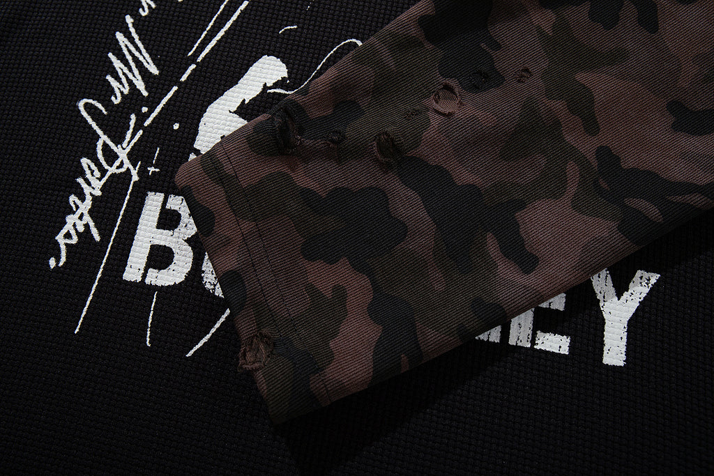 Black long-sleeve raglan T-shirt with camouflage pattern