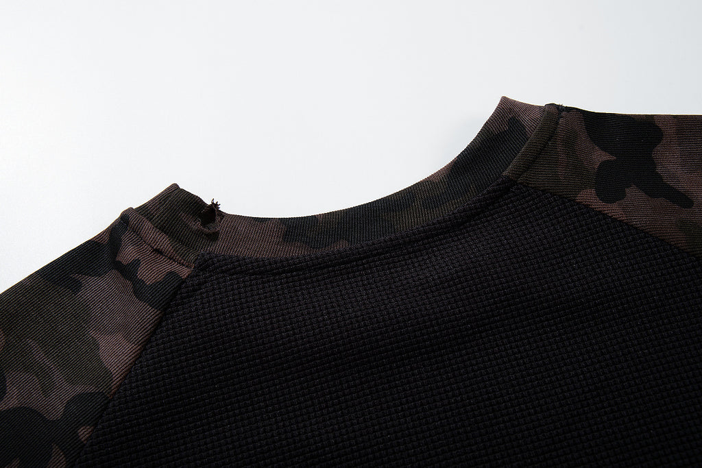 Black long-sleeve raglan T-shirt with camouflage pattern