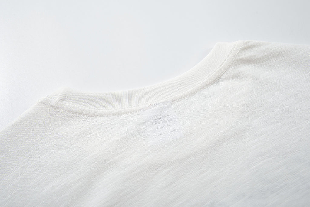 White long-sleeve slub cotton T-shirt