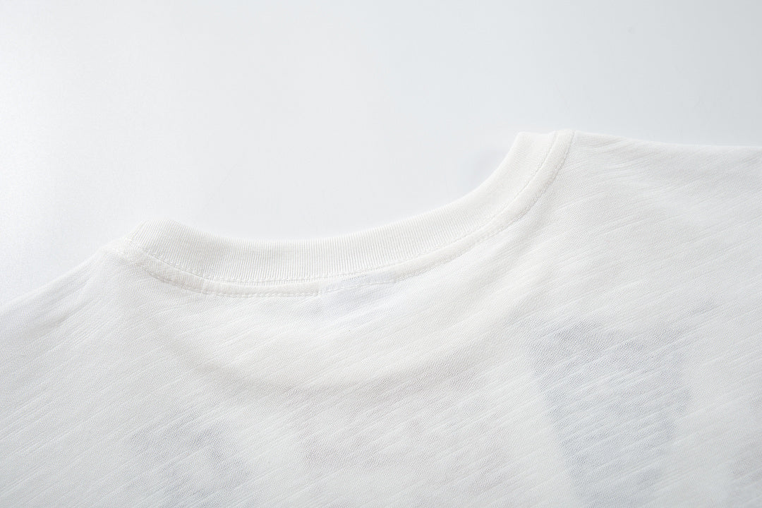White long-sleeve slub cotton T-shirt