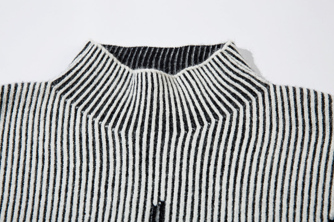 Reversible knit sweater, black