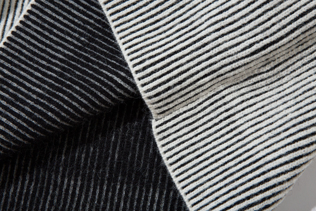 Reversible knit sweater, black