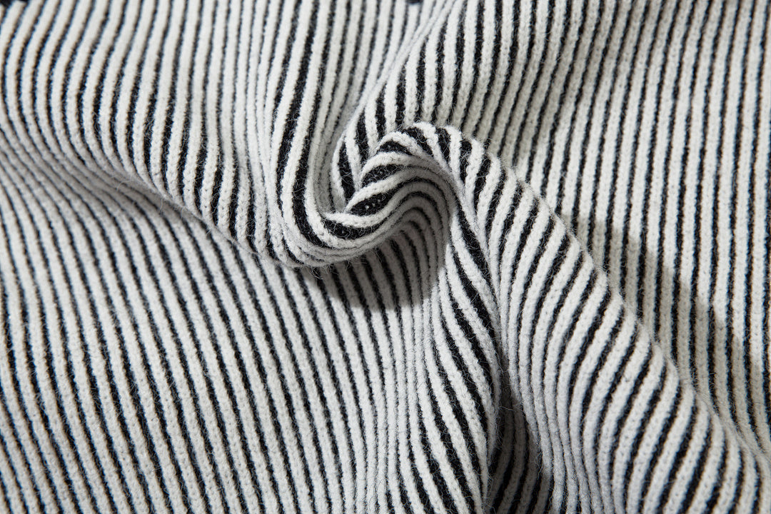 Reversible knit sweater, black