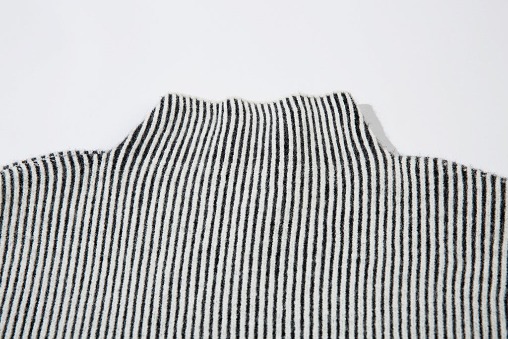 Reversible knit sweater, black