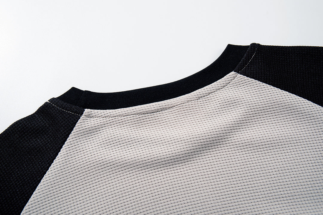 Black long-sleeve waffle-knit raglan T-shirt