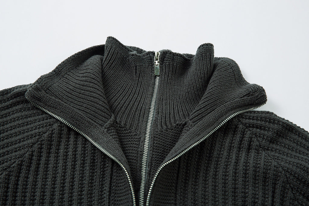 Double-collar sweater