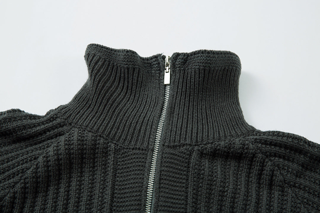 Double-collar sweater