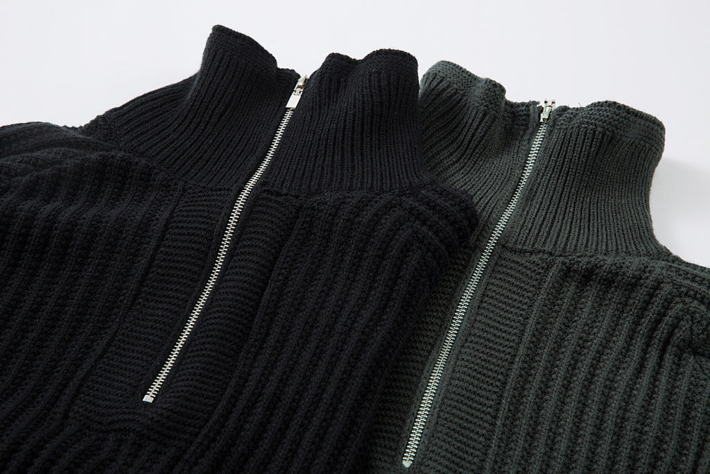 Double-collar sweater