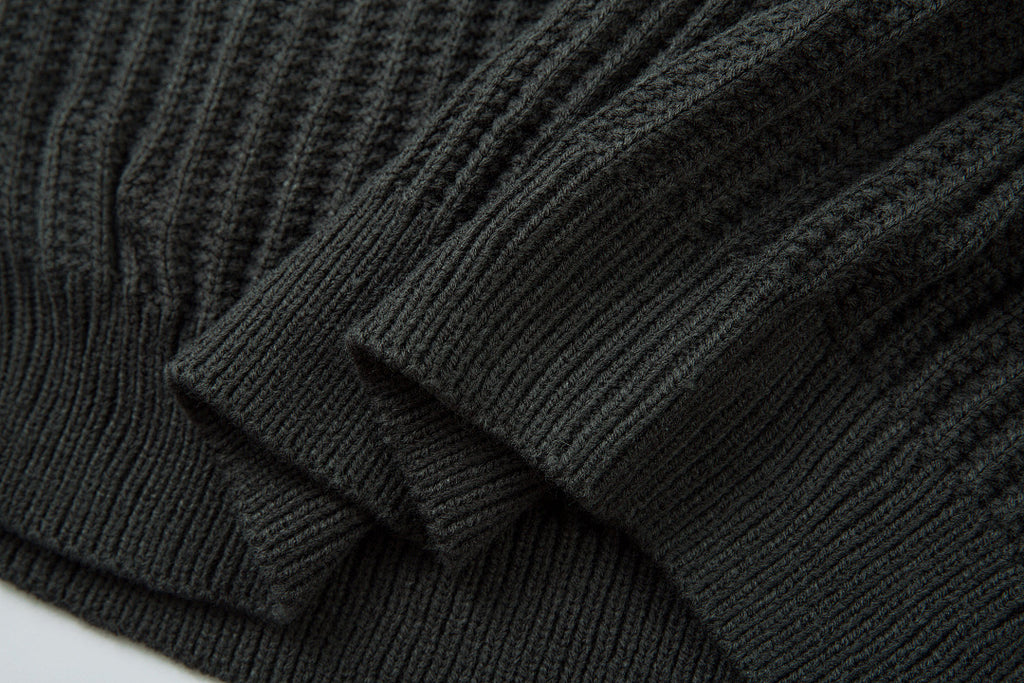 Double-collar sweater
