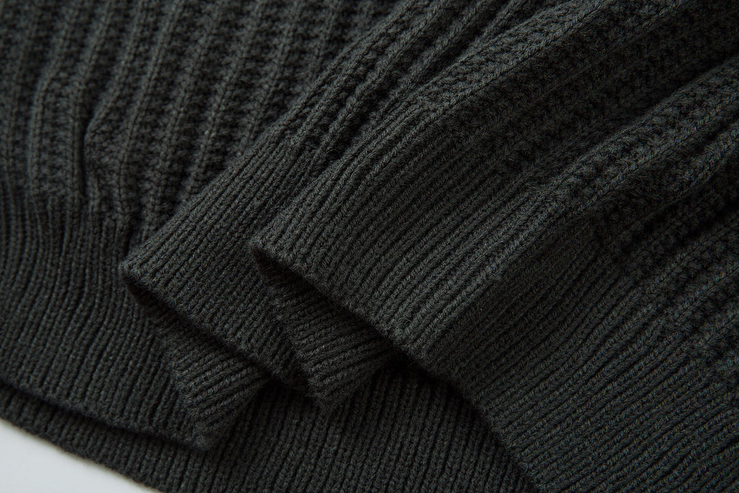 Double-collar sweater
