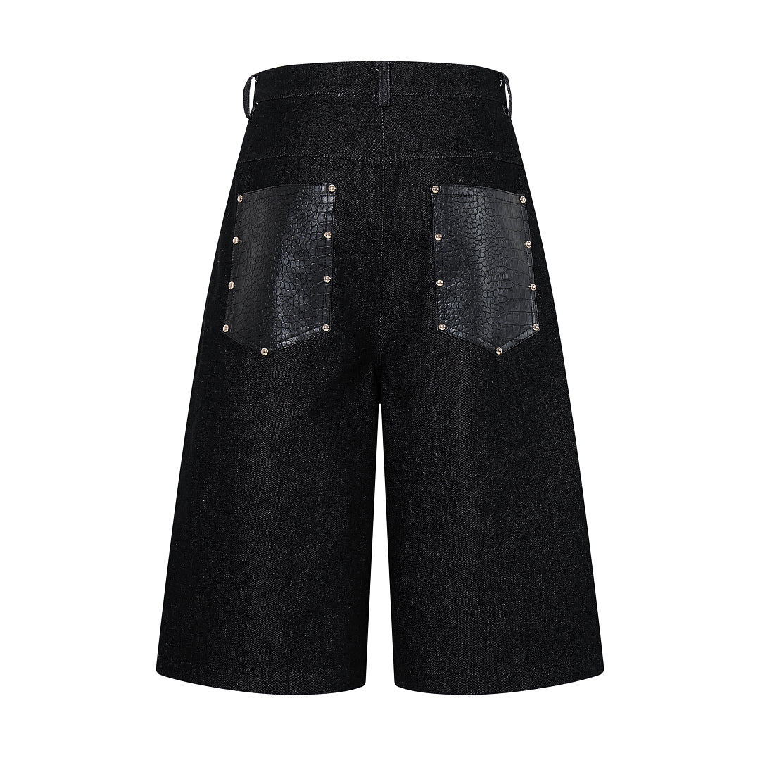 Black cropped jeans