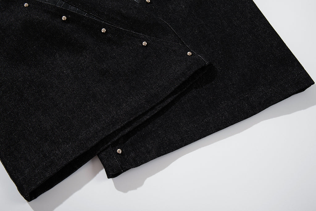 Black cropped jeans